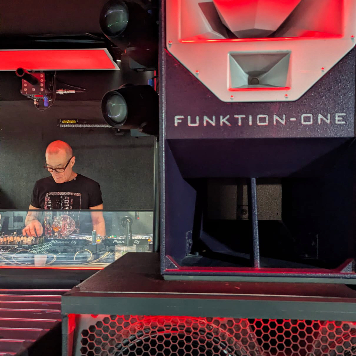 Jeff Bone tech-house DJ set Sold-Out Night at Pitbull’s Bunker Takeover powered by a custom Funktion-One